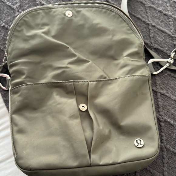 Lululemon Olive Green Crossbody Bag - Picture 4 of 5
